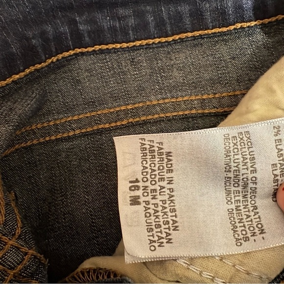 Levi's Blue Jeans Perfectly Slimming 512 Straight Leg Sz 16 Women’s - Picture 4 of 6